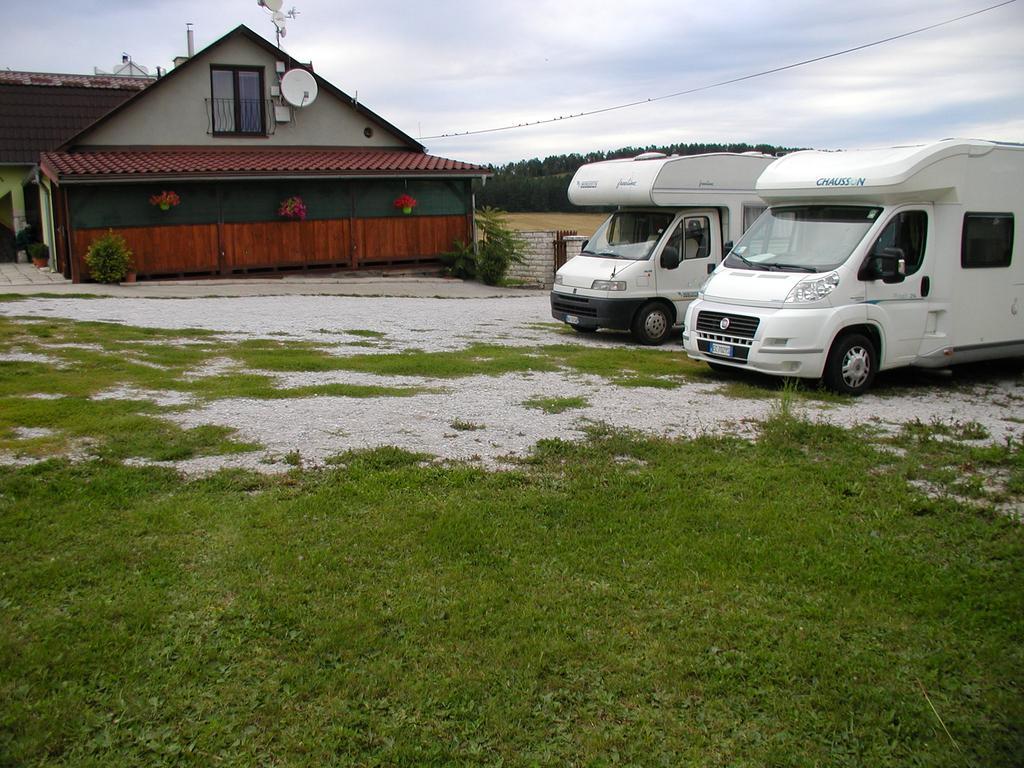 Penzion Dreveník Hotel Spišské Podhradie Buitenkant foto