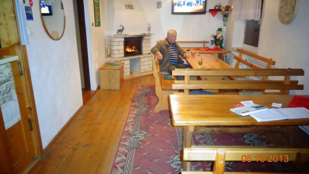 Penzion Dreveník Hotel Spišské Podhradie Buitenkant foto