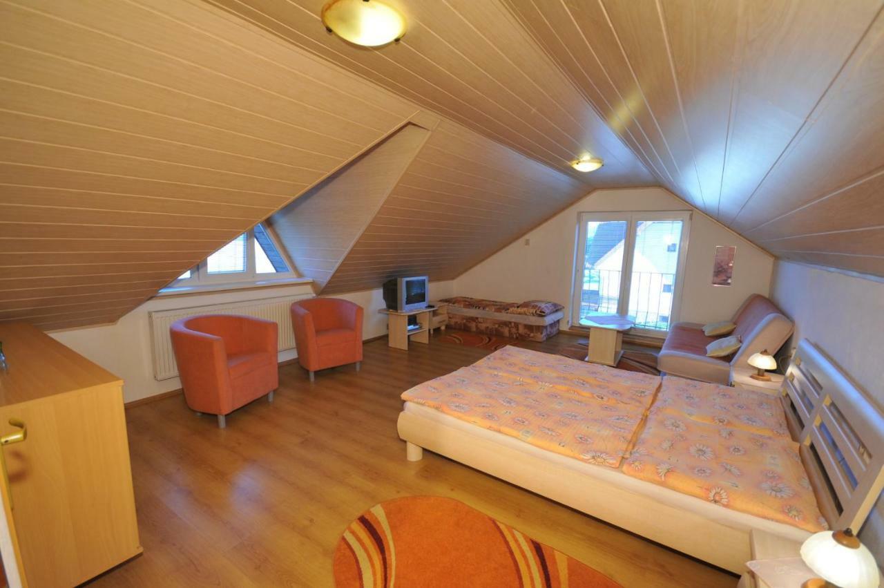 Penzion Dreveník Hotel Spišské Podhradie Buitenkant foto