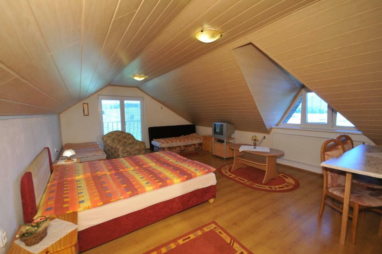Penzion Dreveník Hotel Spišské Podhradie Buitenkant foto